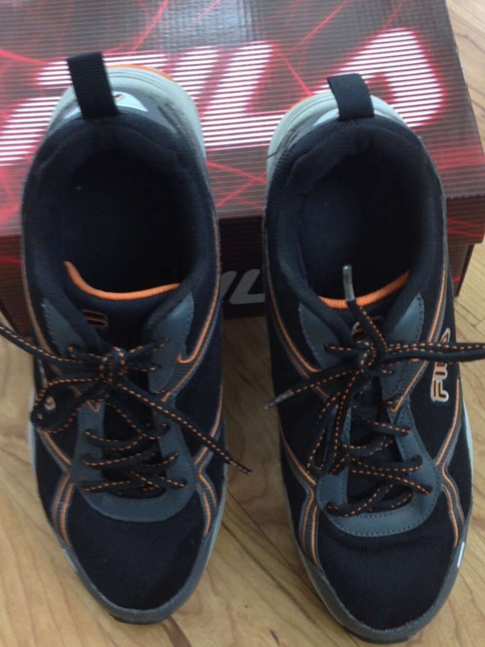 Fila Men's Athletic Running Shoes Black Orange Laces Size 10